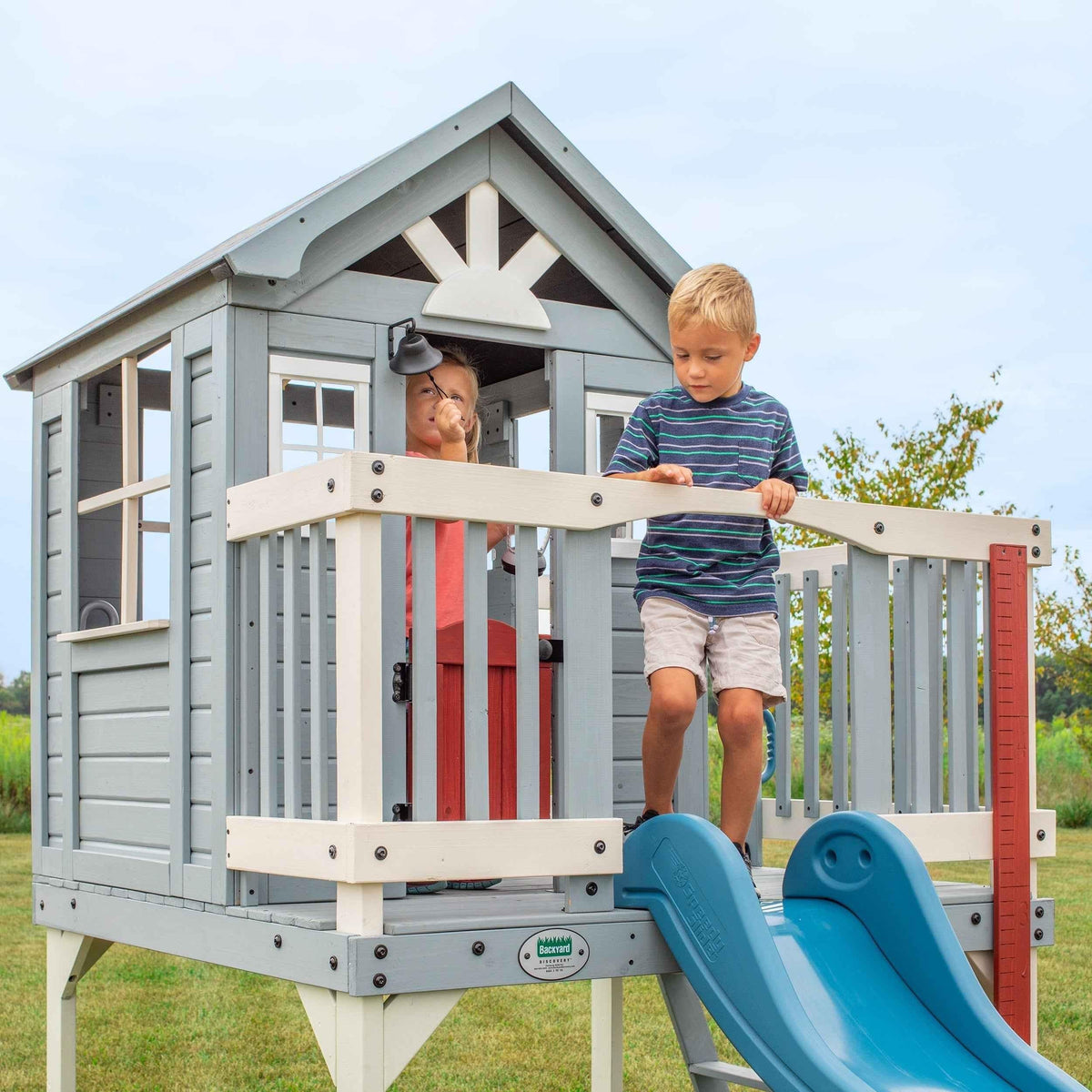 Backyard Discovery Beacon Heights Playhouse.