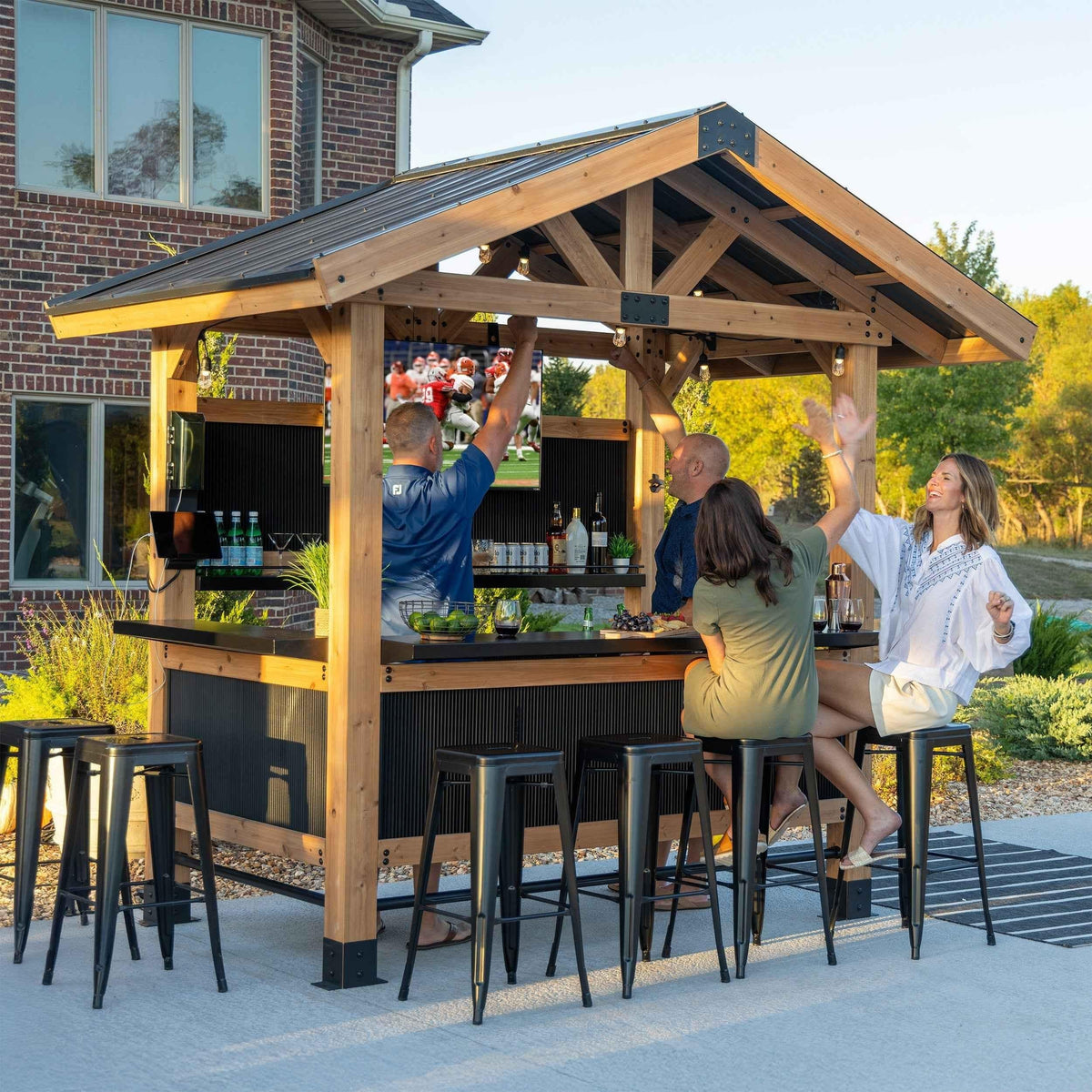 Backyard Discovery Palisade Outdoor Bar.