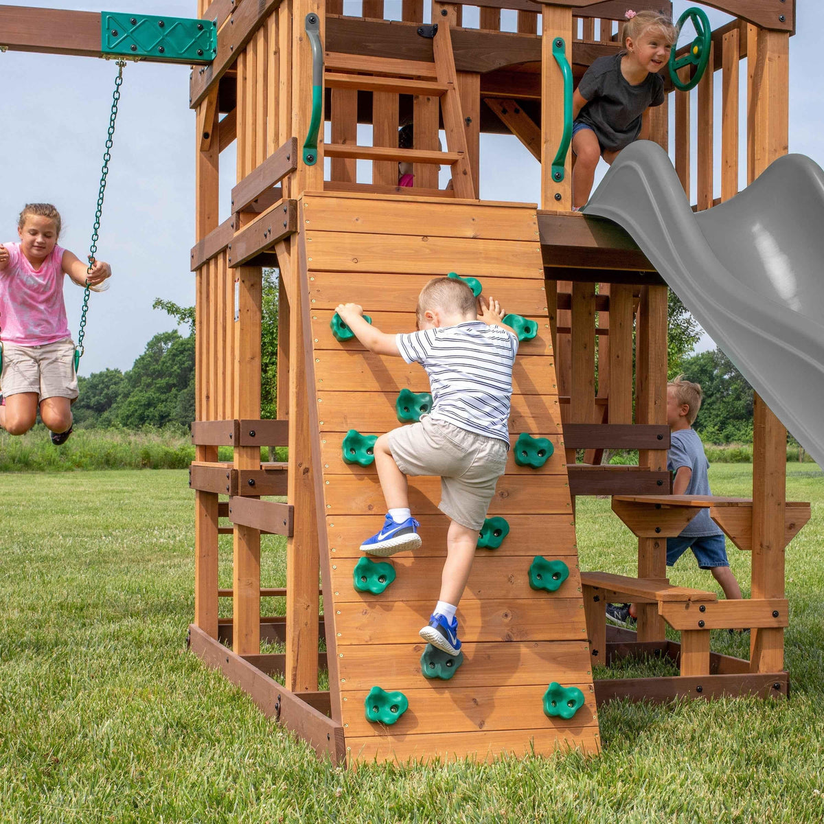 Backyard Discovery Highlander Swing Set.