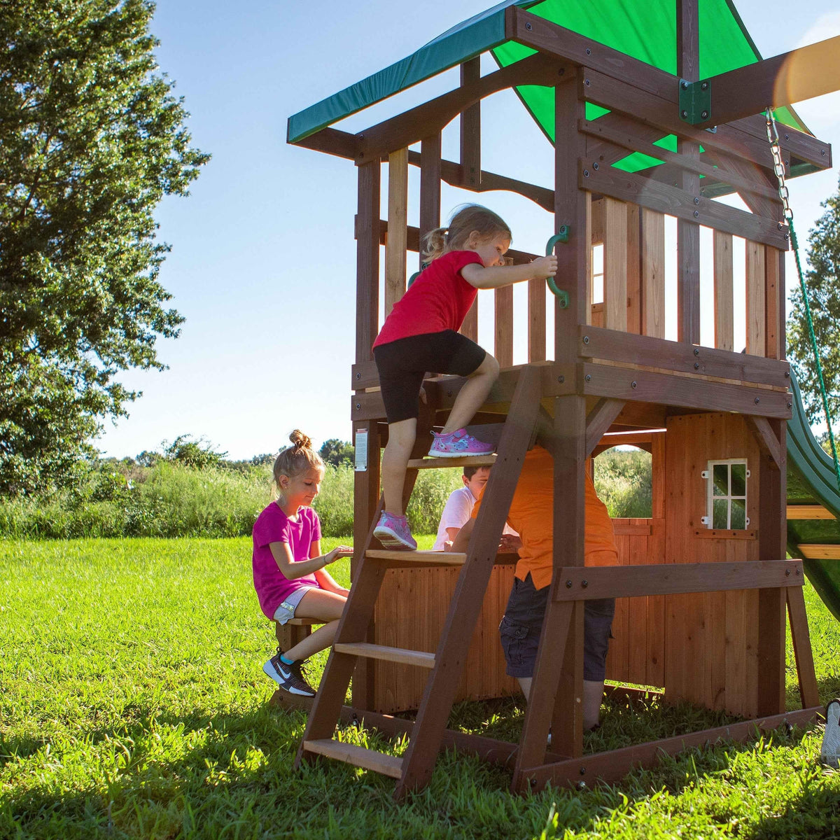 Backyard Discovery Lakewood Swing Set.
