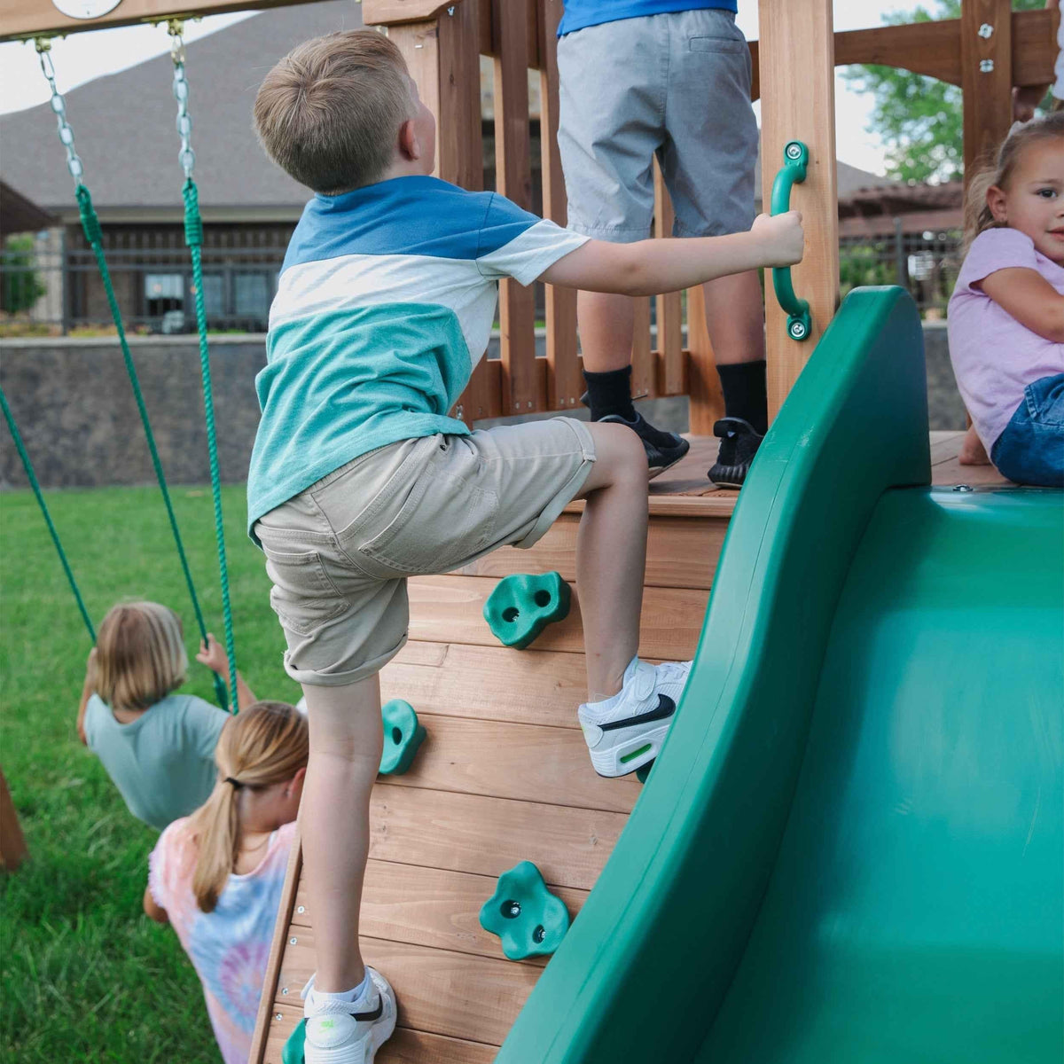 Backyard Discovery Lightning Ridge Swing Set.