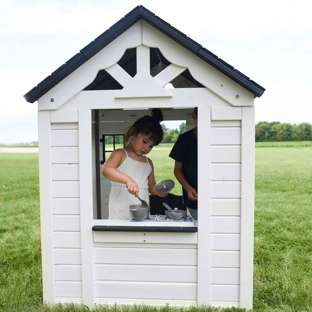 Backyard Discovery Sweetwater Playhouse - White.