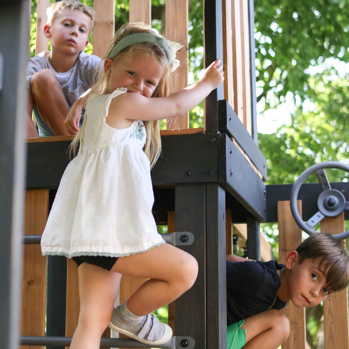 Backyard Discovery Mystic Tower Swing Set.