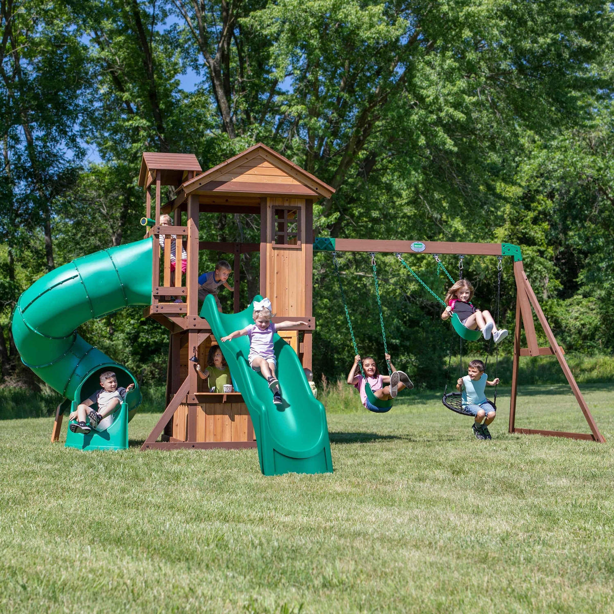 Backyard Discovery Tacoma Falls Swing Set.